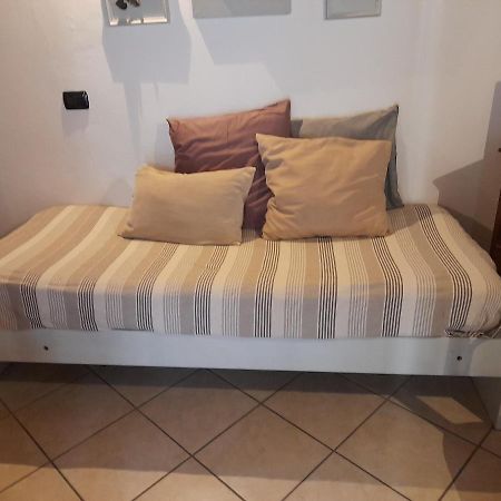 A Casa Di Sole Apartman Brovello-Carpugnino Kültér fotó