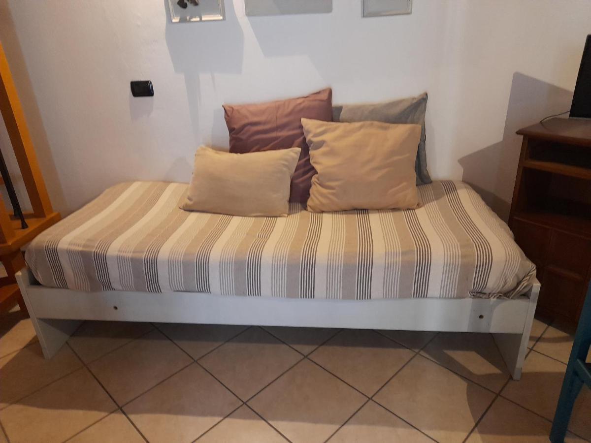 A Casa Di Sole Apartman Brovello-Carpugnino Kültér fotó