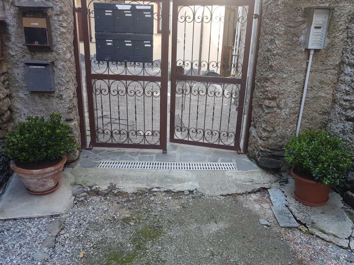A Casa Di Sole Apartman Brovello-Carpugnino Kültér fotó