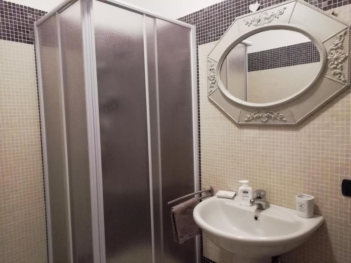 A Casa Di Sole Apartman Brovello-Carpugnino Kültér fotó